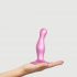 Strap-on-me Courbe S - dildo ondulé avec base (rose)